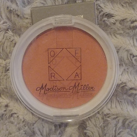 OFRA. Blush in Ollie Need is Love 10g full size pan - Picture 1 of 4